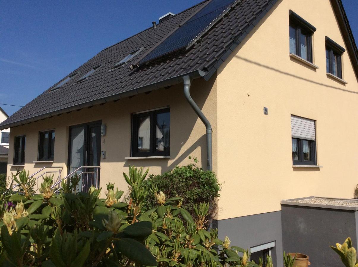 Ferienwohnung Sternfeld Osburg ภายนอก รูปภาพ